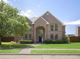 3805 Maywood Dr, Carrollton, TX 75007