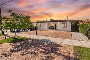 4328 SW 9th Ter