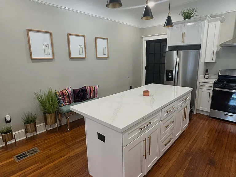952 Picheloup Pl — Photo 7