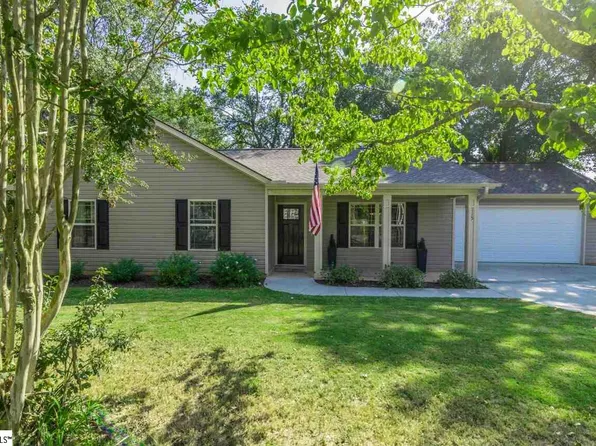 115 Landrum Dr, Greer, SC 29651