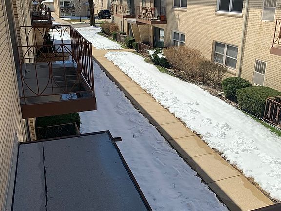5th image of 5512 W Windsor Ave APT 2J