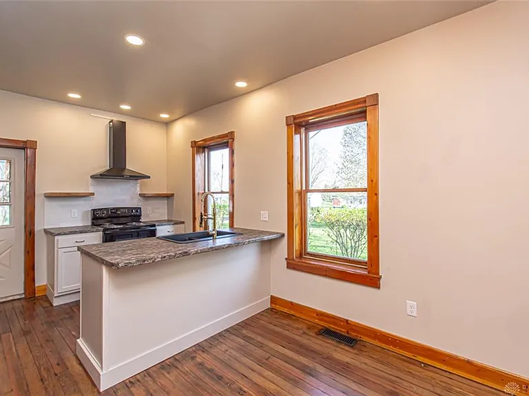 117 Montgomery Ave — Photo 20