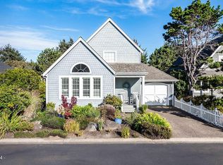 230 SW 61st St, South Beach, OR 97366