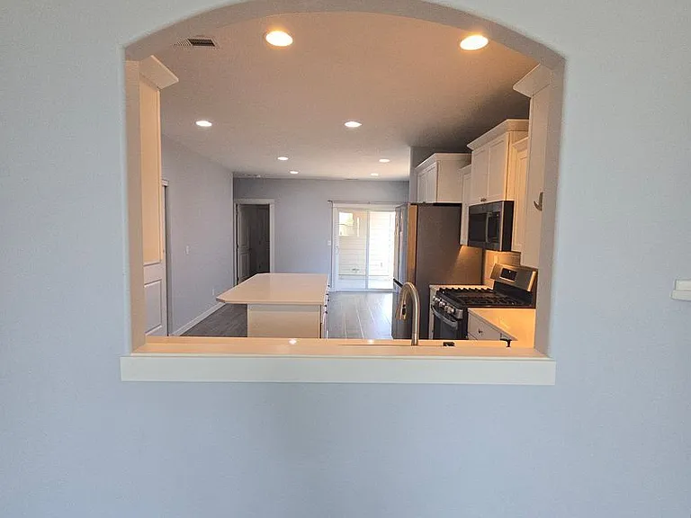 3869 SW Newberry Ave — Photo 7