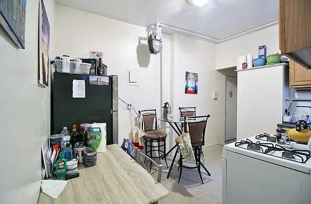 Rented by Julianna Realty Corp | media 22