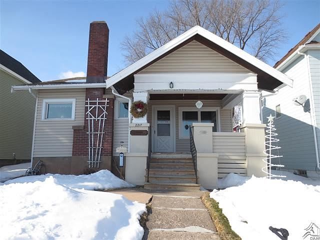 2nd image of 2217 W 10th St