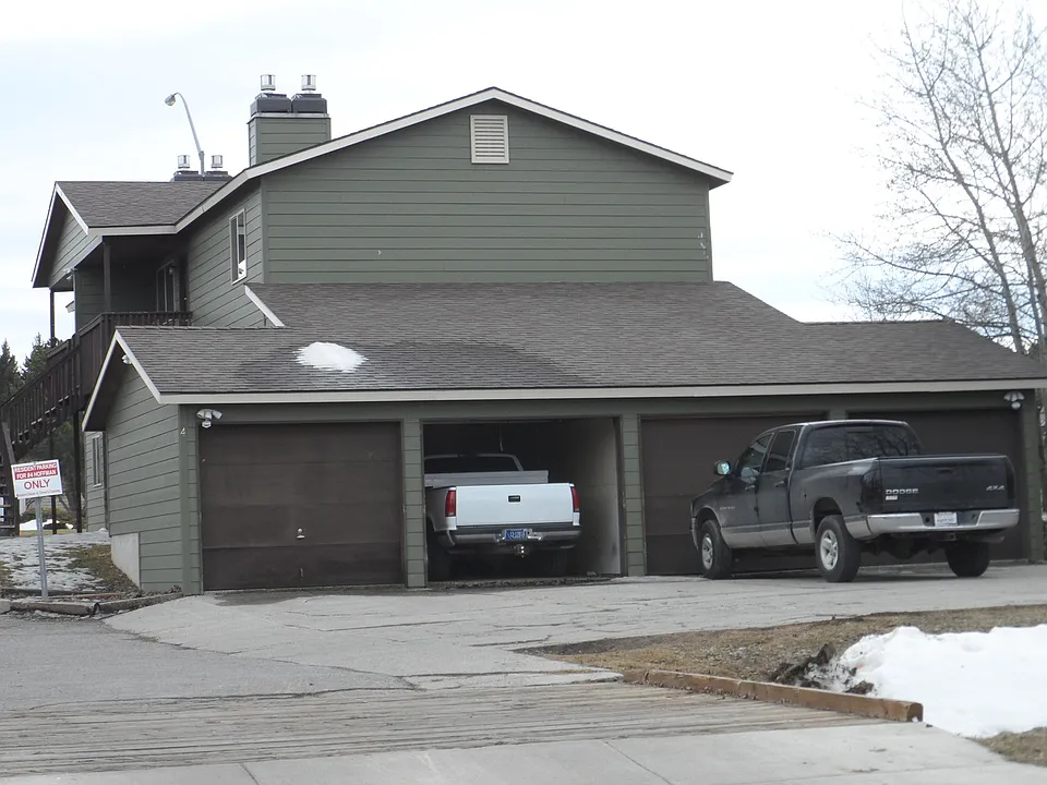 4 Hoffman Dr #1-4