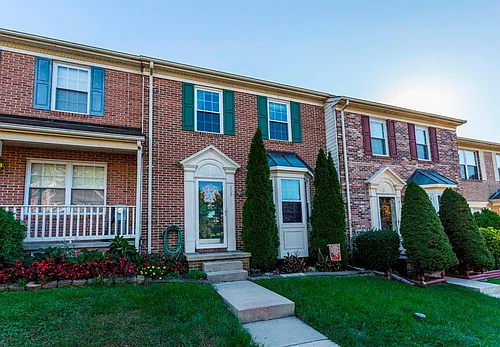 409 Oakton Way Photo 1