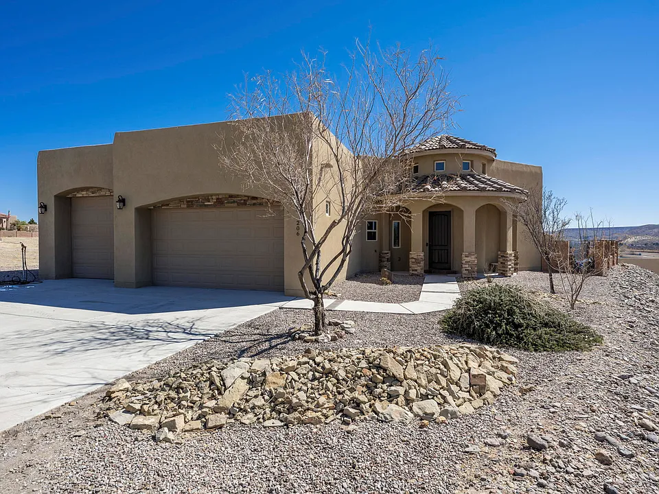 206 Tierra Verde Cir