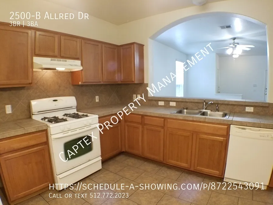 3 bed 2.5 bath Riddle Road Duplex. Slaughter and Manchaca near Moon Tower Saloon and Tanglewood P... — Photo 2