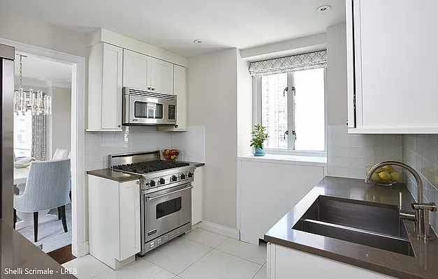 Sold by (Legacy) Shelli Scrimale, LREB | media 4
