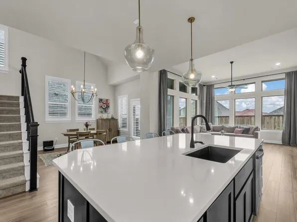 1617 Purple Thistle Ln, Aledo, TX 76008