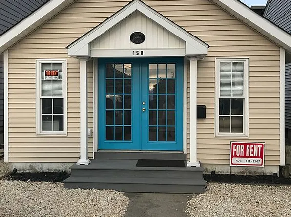 158 2nd Ave, Manasquan, NJ 08736