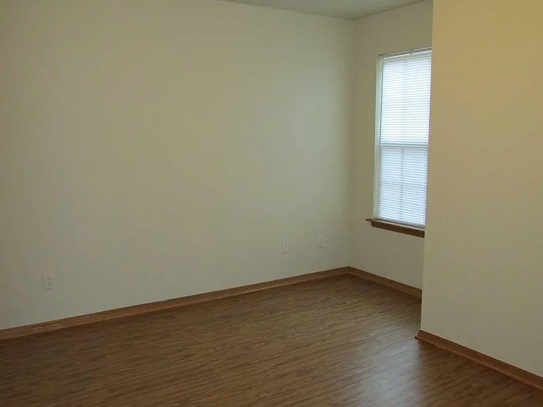 203 Hindman Dr #1 — Photo 8