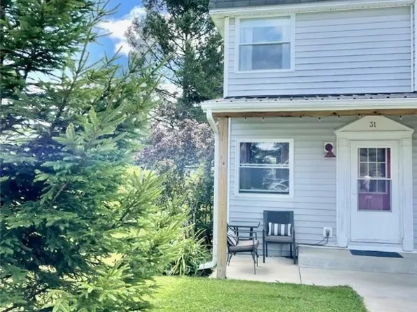 31 Pine Tree Village Rd, Ellicottville, NY 14731
