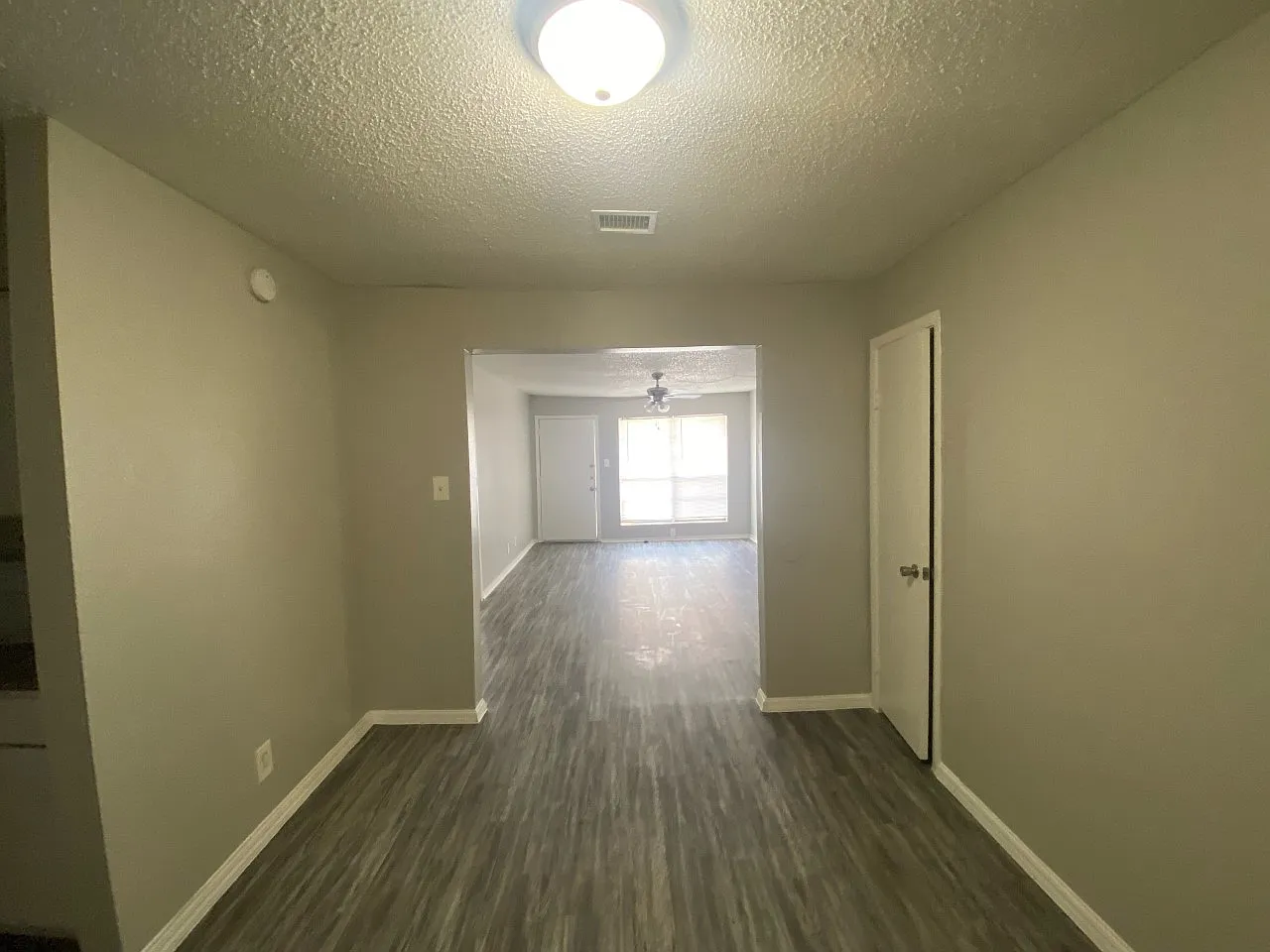 Edinburg Place Apartments - 0408 — Photo 3