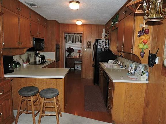 5th image of 3820 Wharton Dr