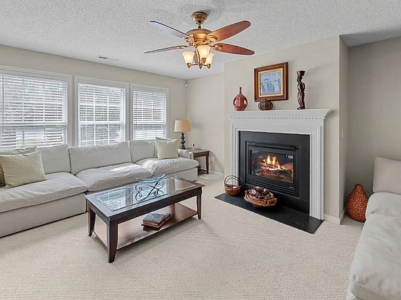 4th image of 8911 Elizabeth Bennet Pl