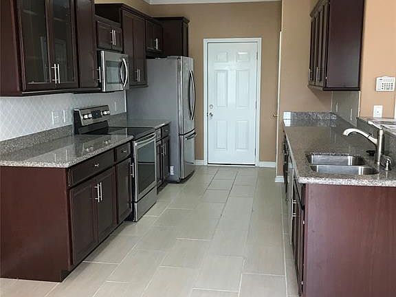 3rd image of 2622 Redfish Dr