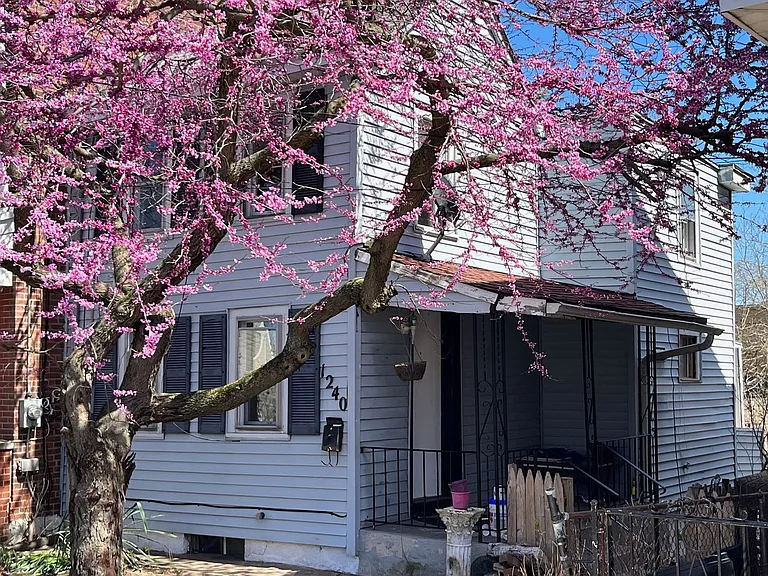 1240 Ohio Ave — Photo 4