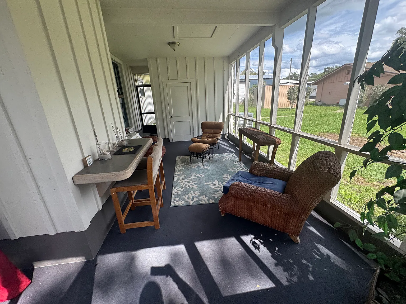 2 bed, 1000 sqft, $1,450 — Photo 2