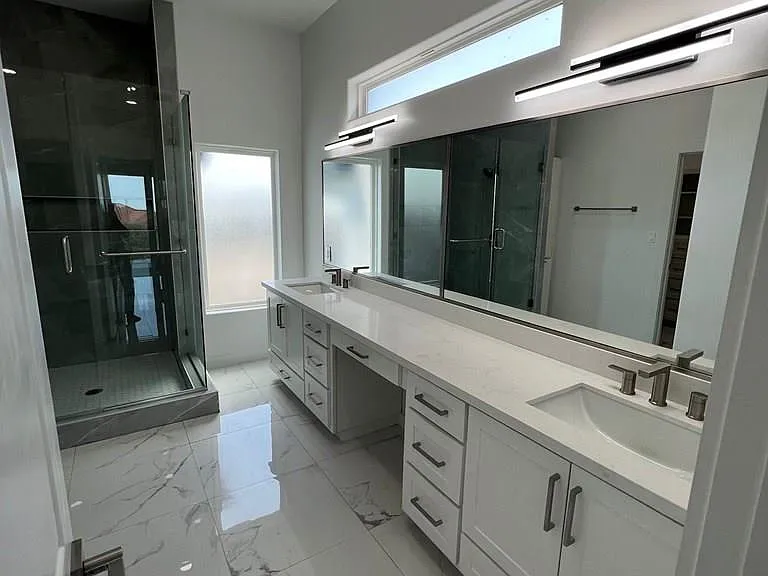 154 Oleander Dr — Photo 17