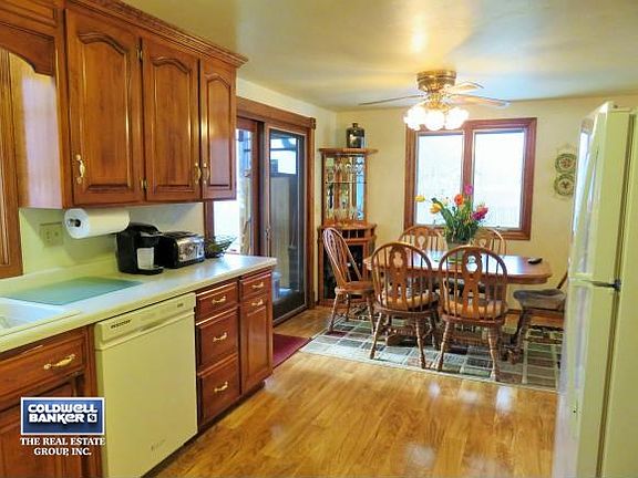 open concept to dine area