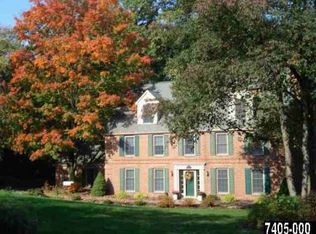 11 Quail Run Rd, York, PA 17406