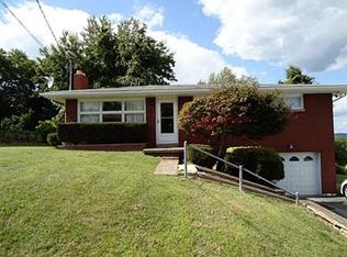 1618 Coolidge Ave, Monessen, PA 15062