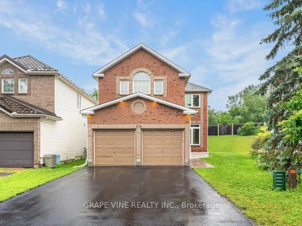 105 Rowallen Pl, Ottawa, ON K1T 4E3