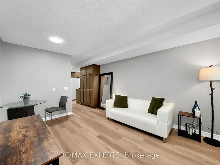 763 Bay St #307 — Photo 17