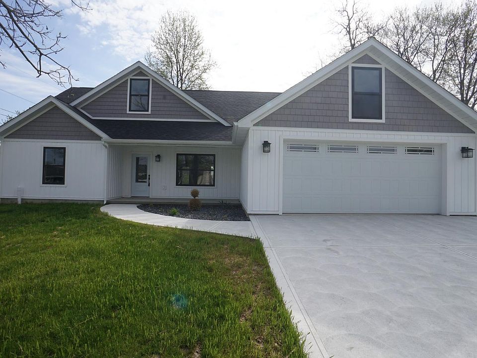 1st image of 212 W Beechmont Ave Lot 32