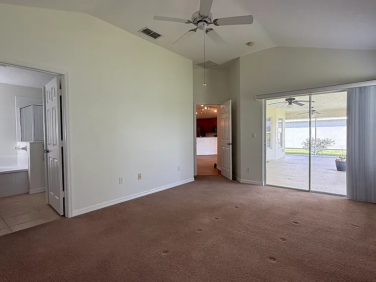 515 S Valencia Cir SW — Photo 25
