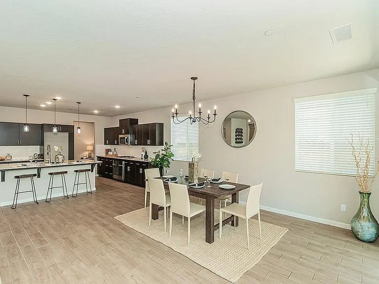 4114 Bellaire Ave — Photo 4