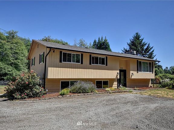 2nd image of 2018 28th Ln NE