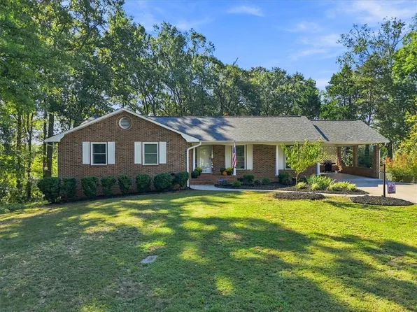 500 Pinewood Dr, Pendleton, SC 29670