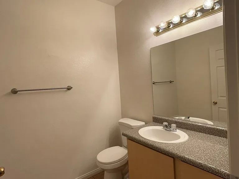 4915 E Russell Rd #180 — Photo 7