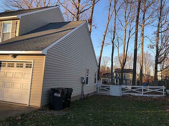 Garage/side