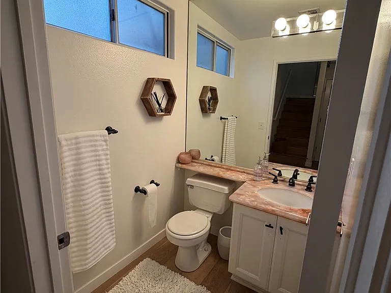 4970 Kester Ave #10 — Photo 6