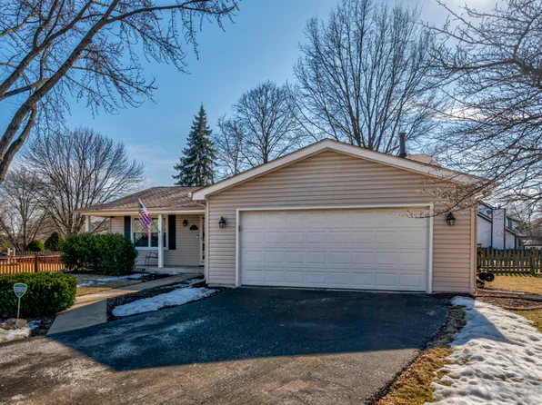 1126 Starlite Ct, Naperville, IL 60564