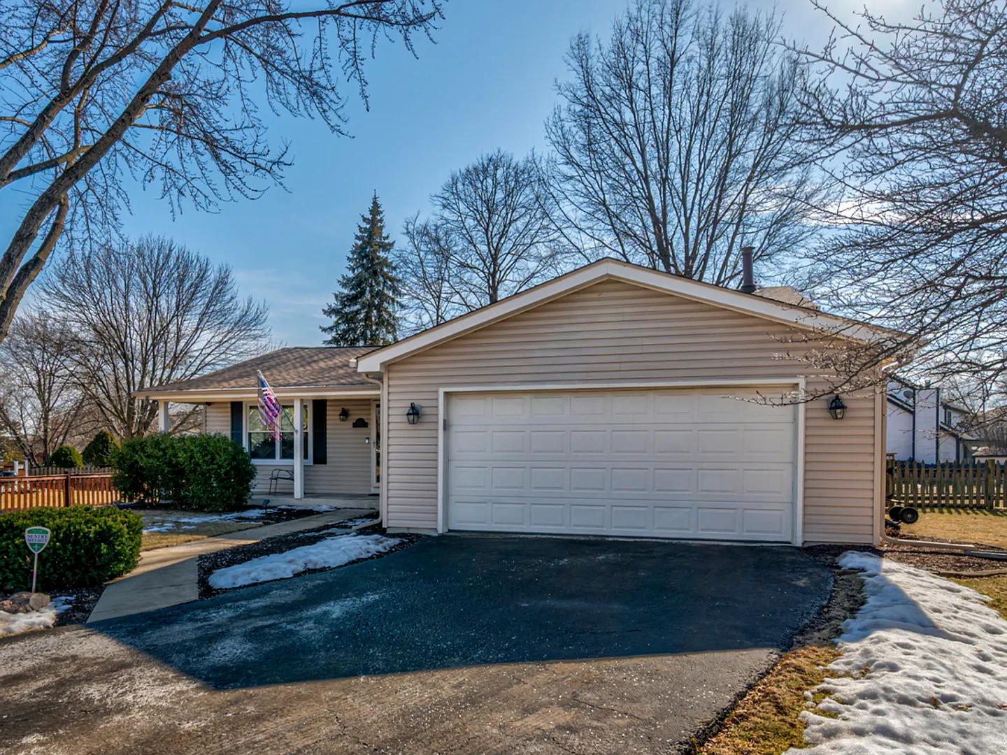 1126 Starlite Ct photo 1