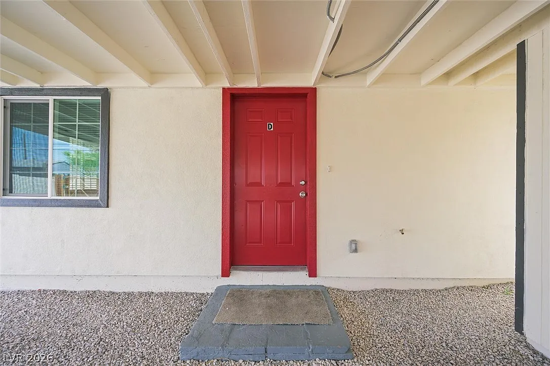 Photo 2 of 14 - 623 N 10th St #D - Las Vegas, NV Building Photo - 623 N 10th St #D