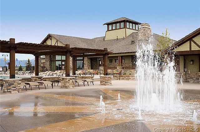 NEIGHBORHOOD SPLASH PARK