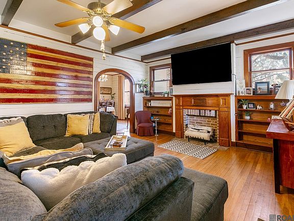 5th image of 10256 Lovett Rd