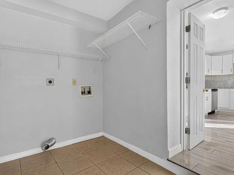 442 Ameca Ave — Photo 15