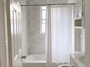 275 University Ave #1B, Lowell, MA 01854
