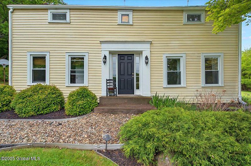 3rd image of 668 Rector Road