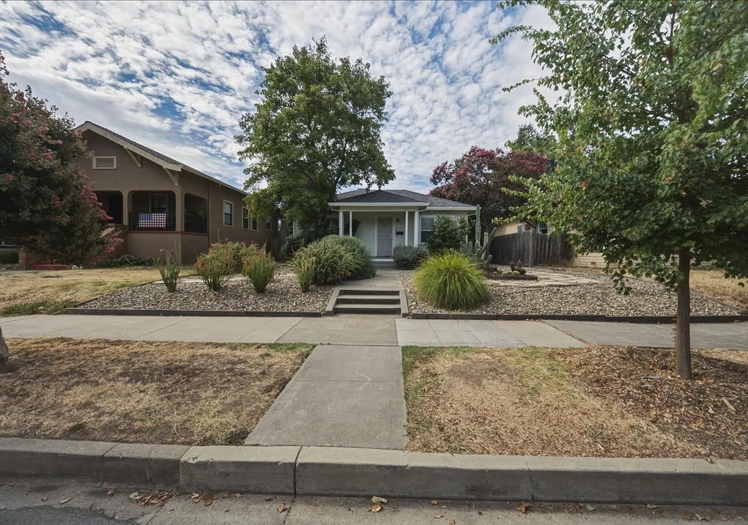 4932 11th Ave — Photo 2