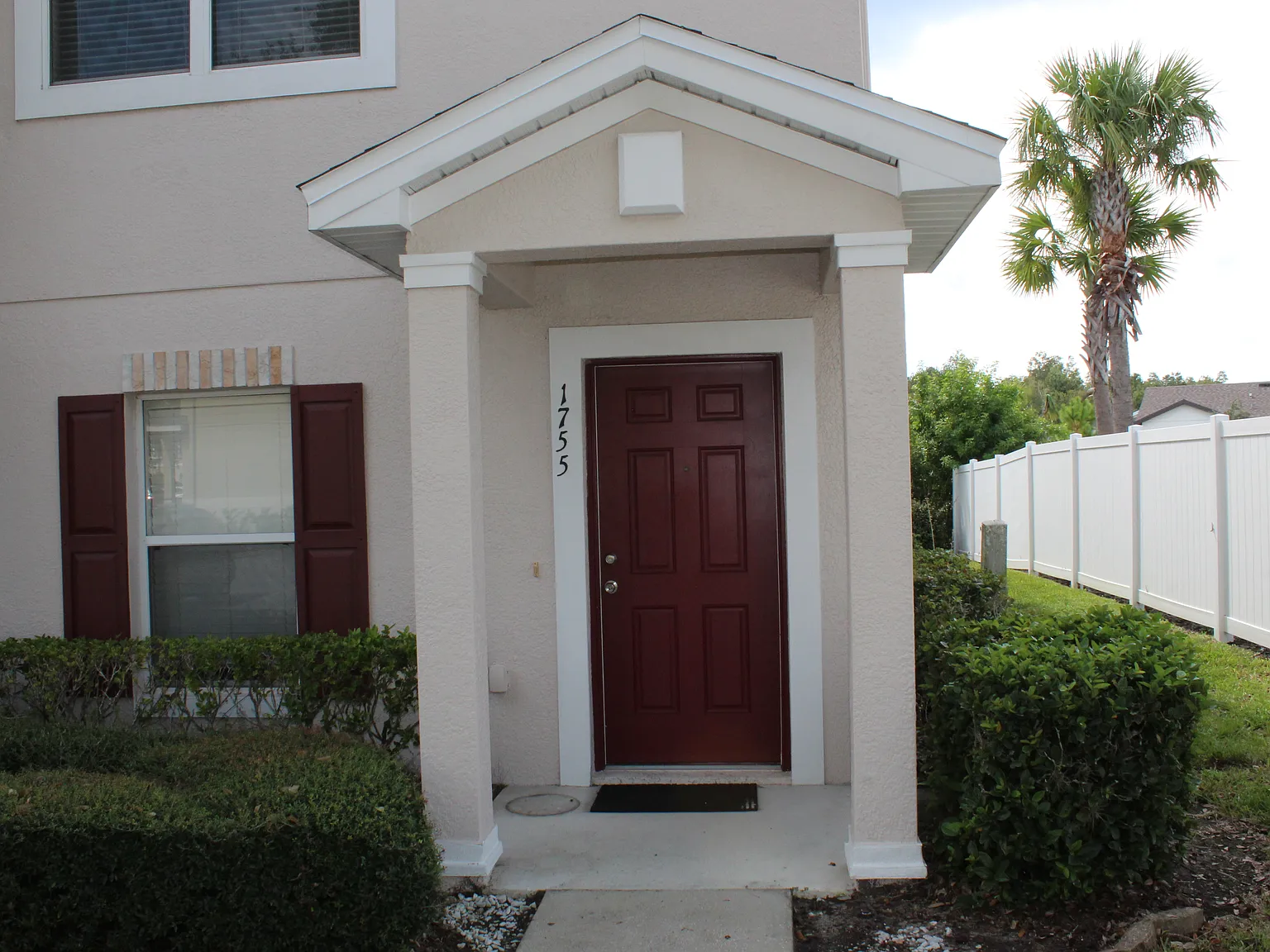 1755 Sedgefield Ct — Photo 3
