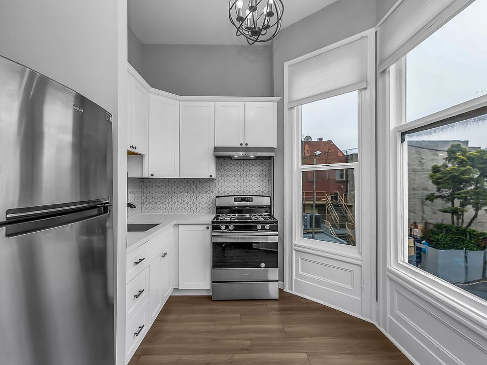1st image of 155-165 Bartlett St #155-15